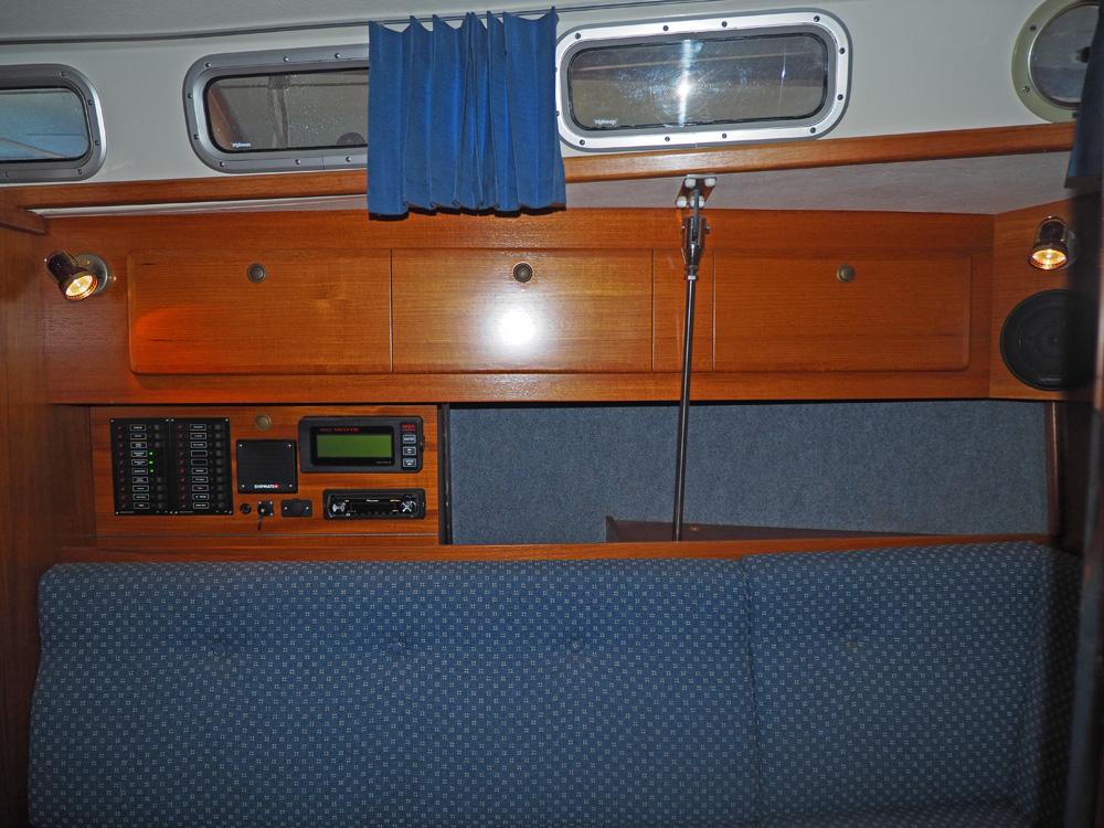 Saloon, Accommodation